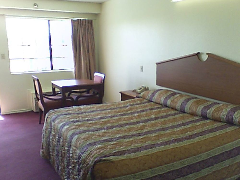 Delux Inn Mesquite Room photo